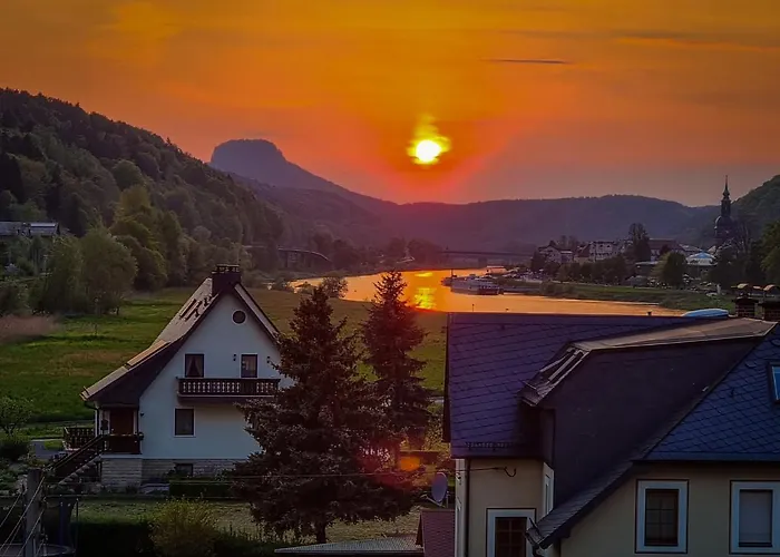 Elbaussicht - Krippen